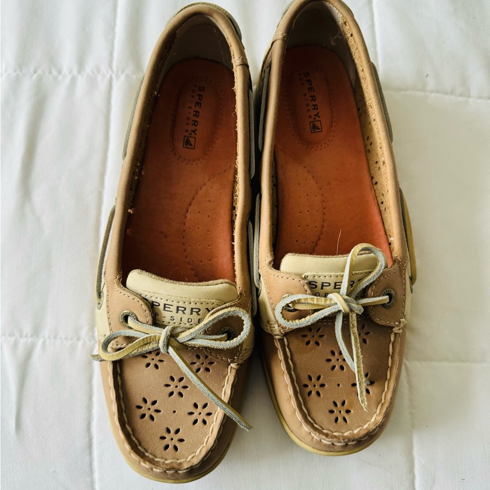 Sperry topsider women’s